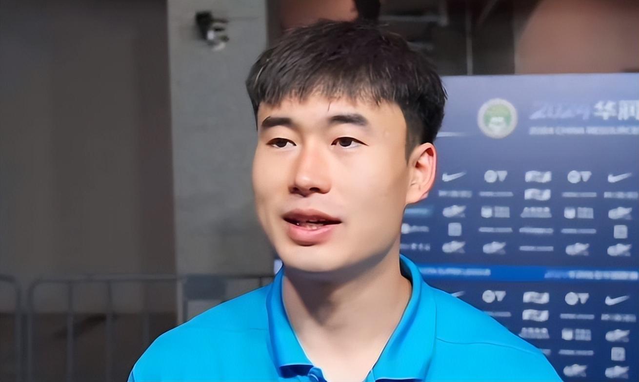 OB电竞app下载-邓涵文为何本赛季没去中超豪门！反而坚持去玉昆，背后原因找到了